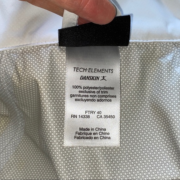 Danskin Tech Elements waterproof jacket Sz S - Picture 9 of 10